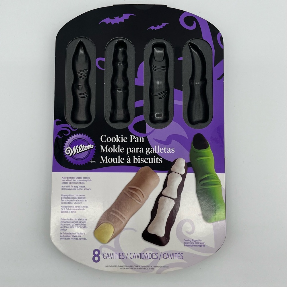 NWT Wilton 8 Cavity Halloween Finger Cookie Pan